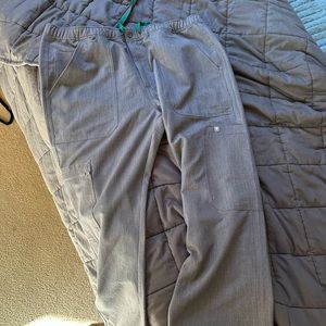 Figs men’s scrub pants. Large short. NWOT